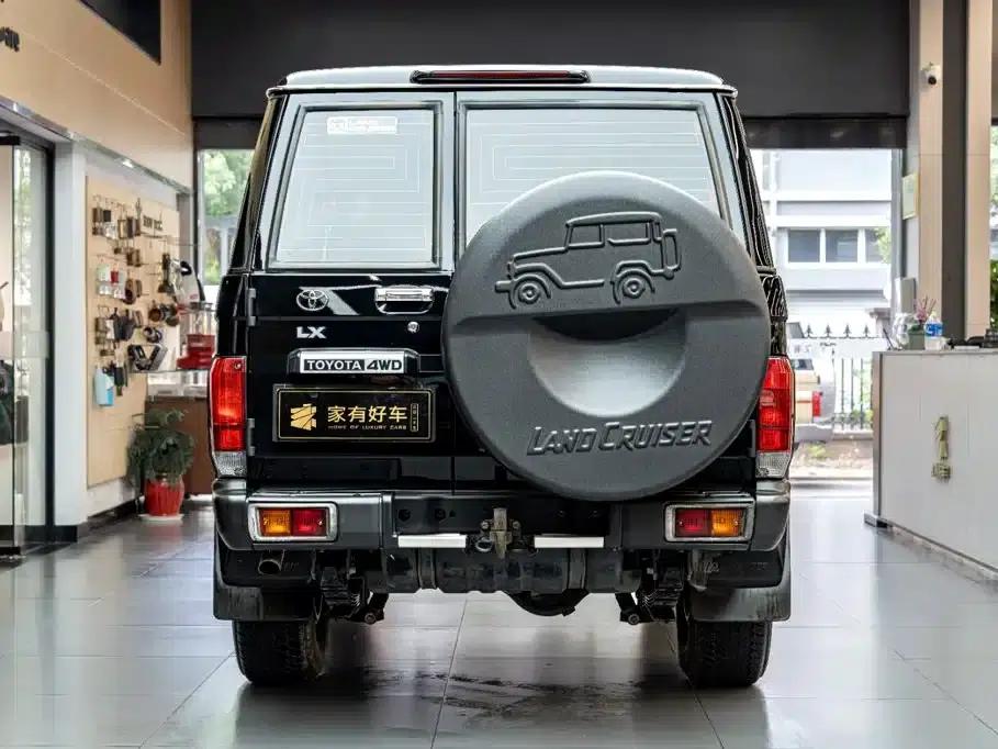 Land Cruiser (Imported) LC76 2024 Model 2.8T Diesel — миниатюра 5