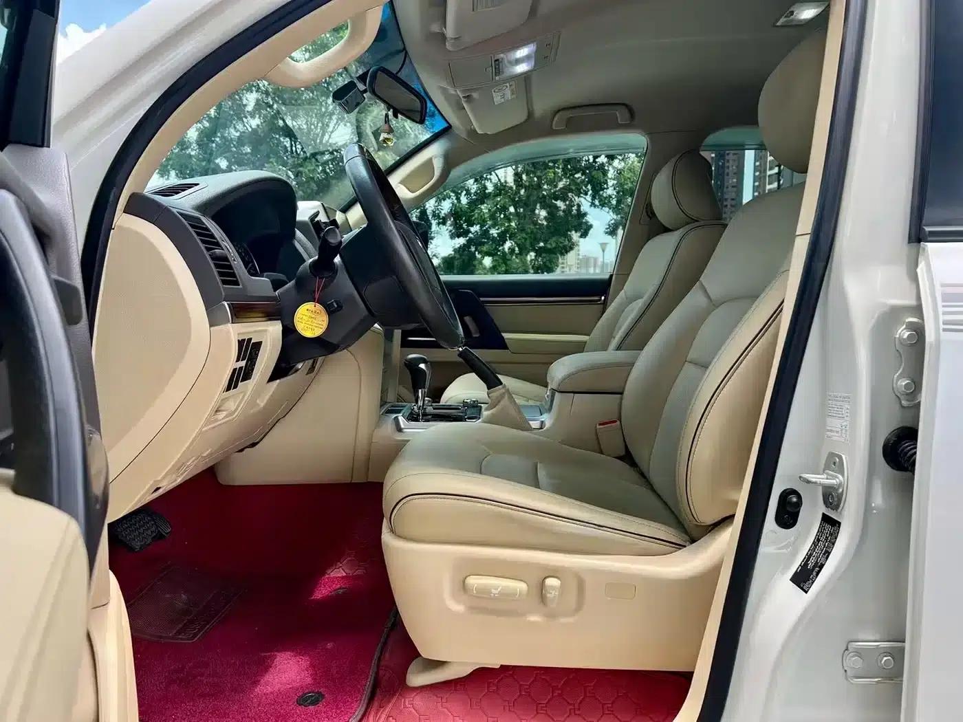 2015 Land Cruiser (Imported) 4.0L V6 Middle East Limited Edition — миниатюра 4