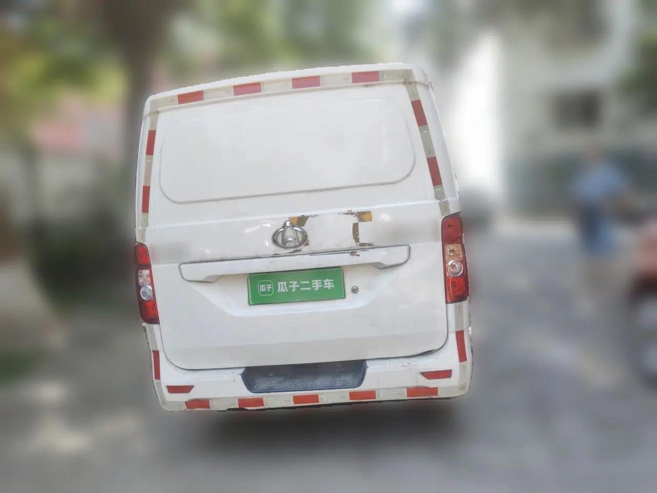 CHANGAN KAICHENG Ruixing EM80 2018 Flat Roof with Liftgate 2 Seats 48.4 kWh — миниатюра 5