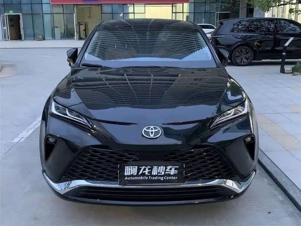 Venza 2023 2.0L CVT 2WD Premium Edition — миниатюра 2