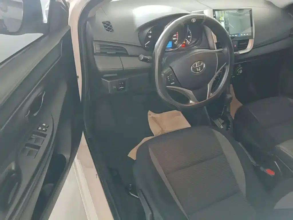 Vios FS 2021 1.5L CVT Sport Edition — миниатюра 16