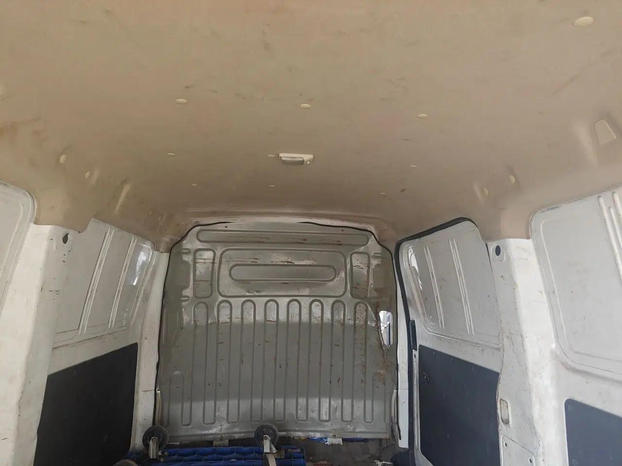 CHANGAN KAICHENG Ruixing EM60 2021 Pure Electric Van Transporter 60kW — миниатюра 18
