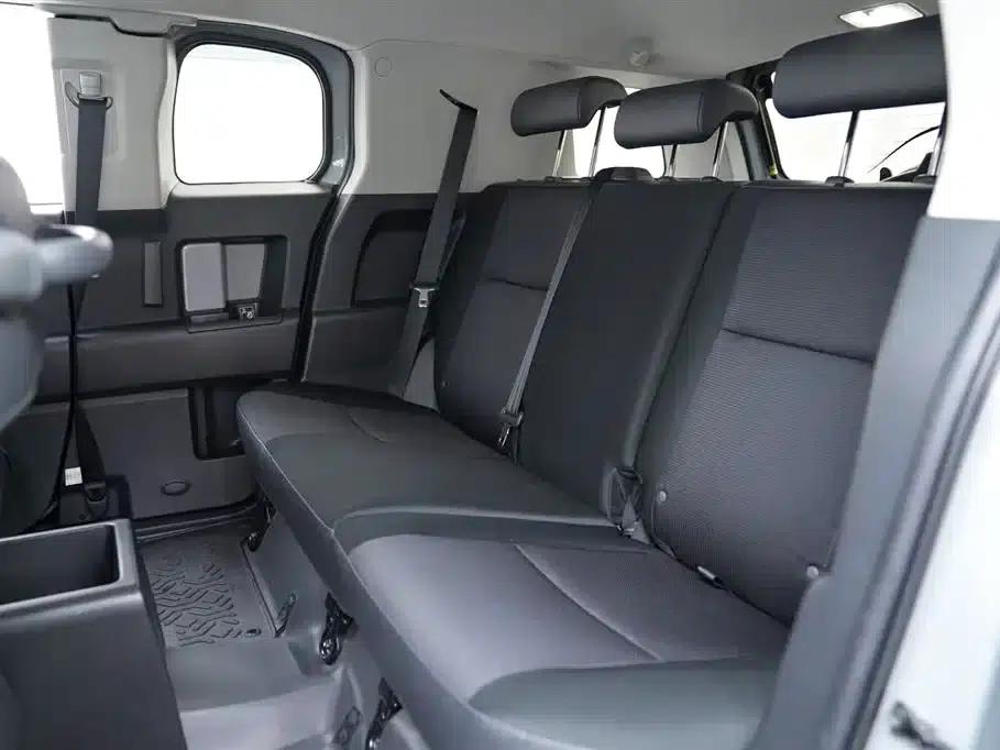 2019 FJ Cruiser 4.0L Automatic — миниатюра 13