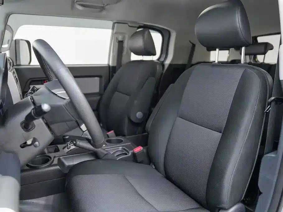 2019 FJ Cruiser 4.0L Automatic — миниатюра 7