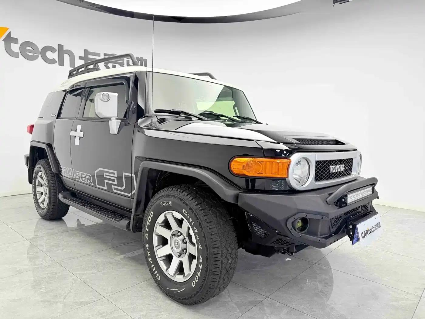 2018 FJ Cruiser 4.0L Middle East Edition — миниатюра 3