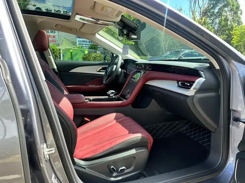 Hongqi H5 2024 2.0T Automatic Intelligent Flagship Edition — миниатюра 29