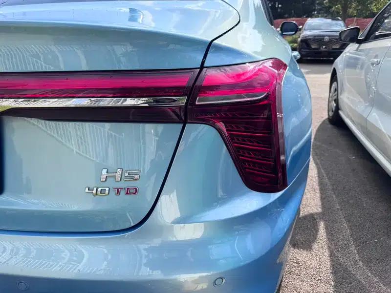 Hongqi H5 2023 2.0T Automatic Intelligent Flagship Edition — миниатюра 6