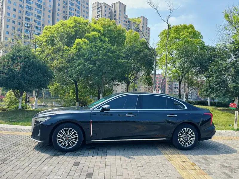 Hongqi H5 2023 2.0T Automatic Intelligent Flagship Edition — миниатюра 4