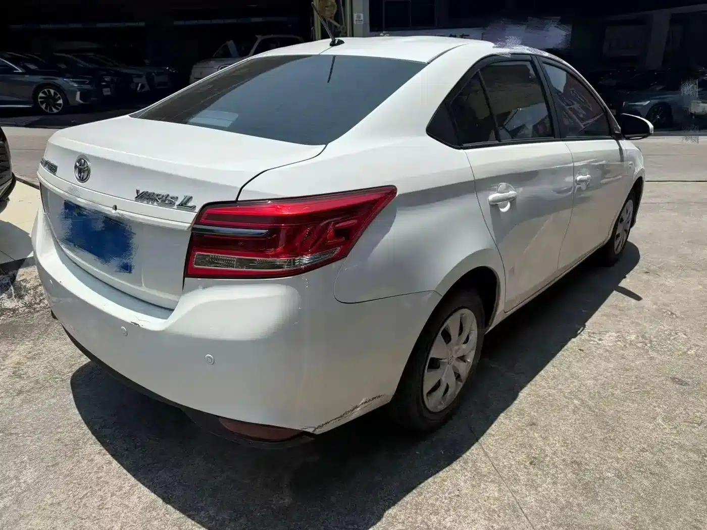 YARiS L 2020 1.5L CVT Leading Edition — миниатюра 3