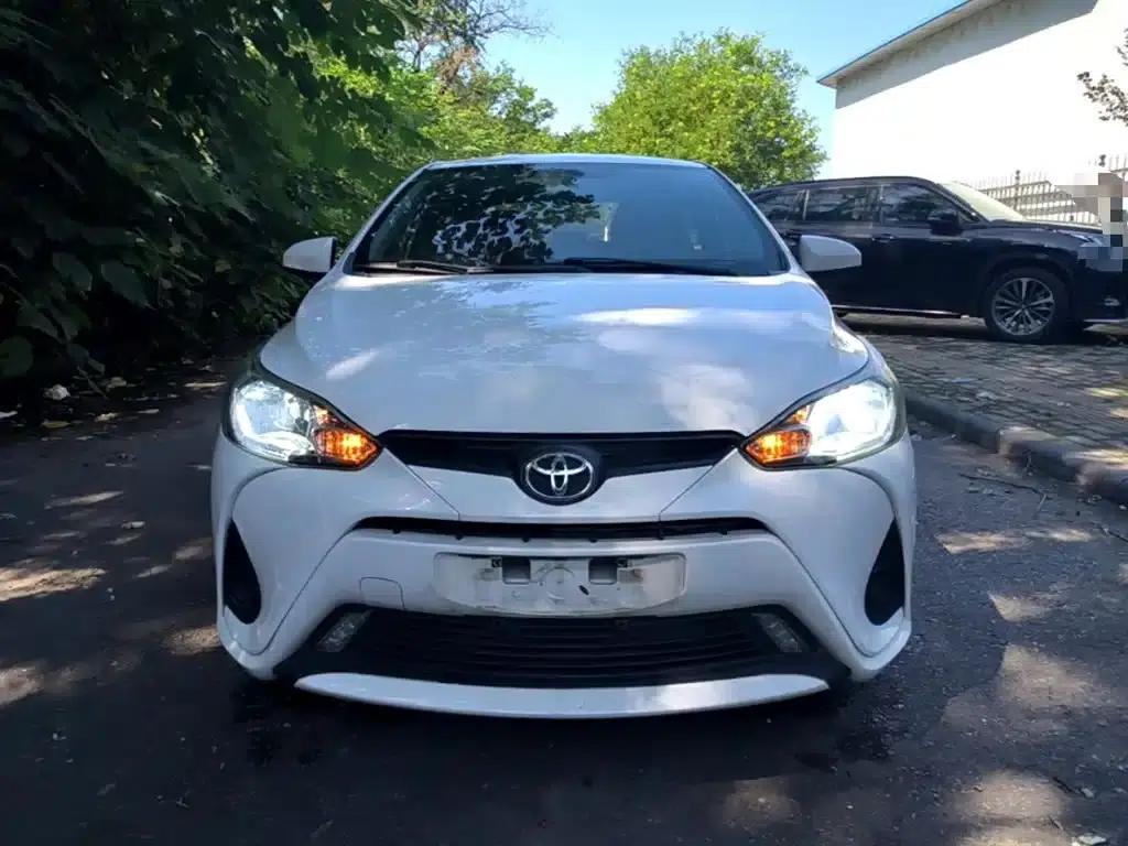 YARiS L 2017 1.5E CVT Dynamic Edition — миниатюра 3