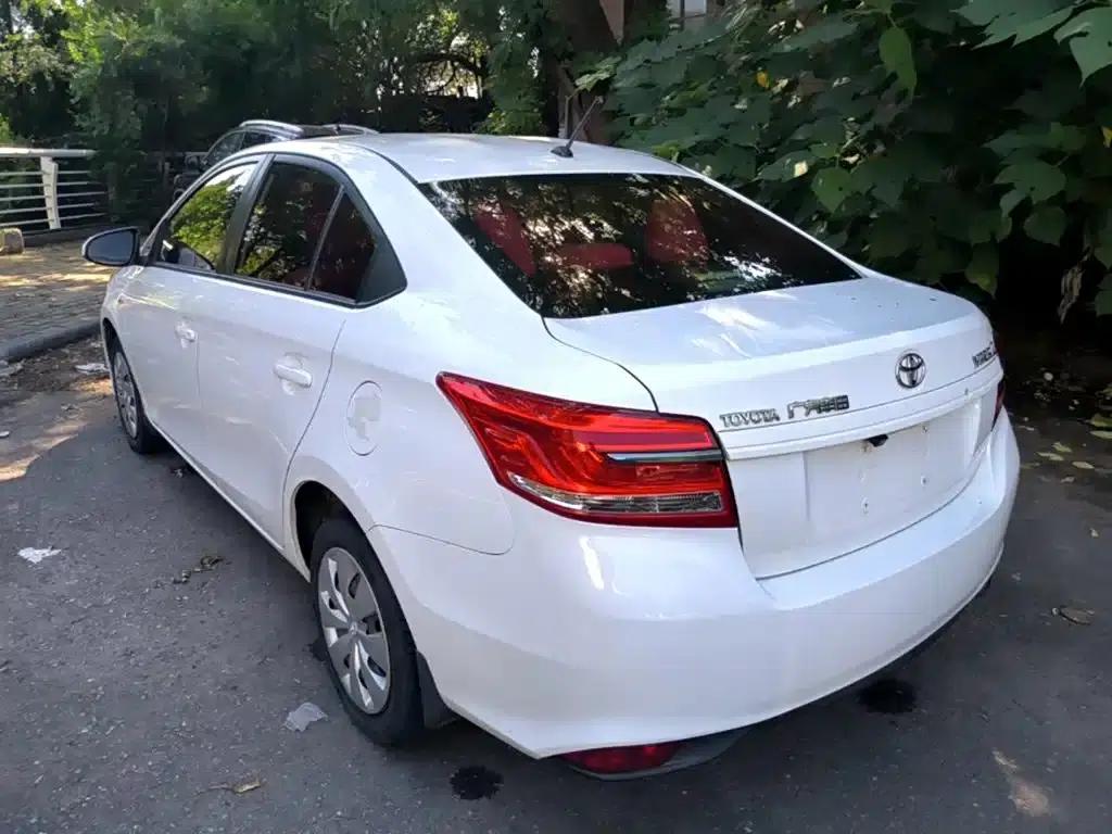 YARiS L 2017 1.5E CVT Dynamic Edition — миниатюра 5