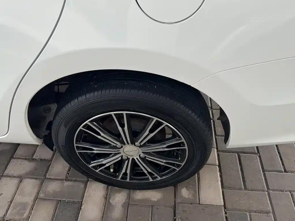 YARiS L 2020 1.5L CVT Leading Edition — миниатюра 14