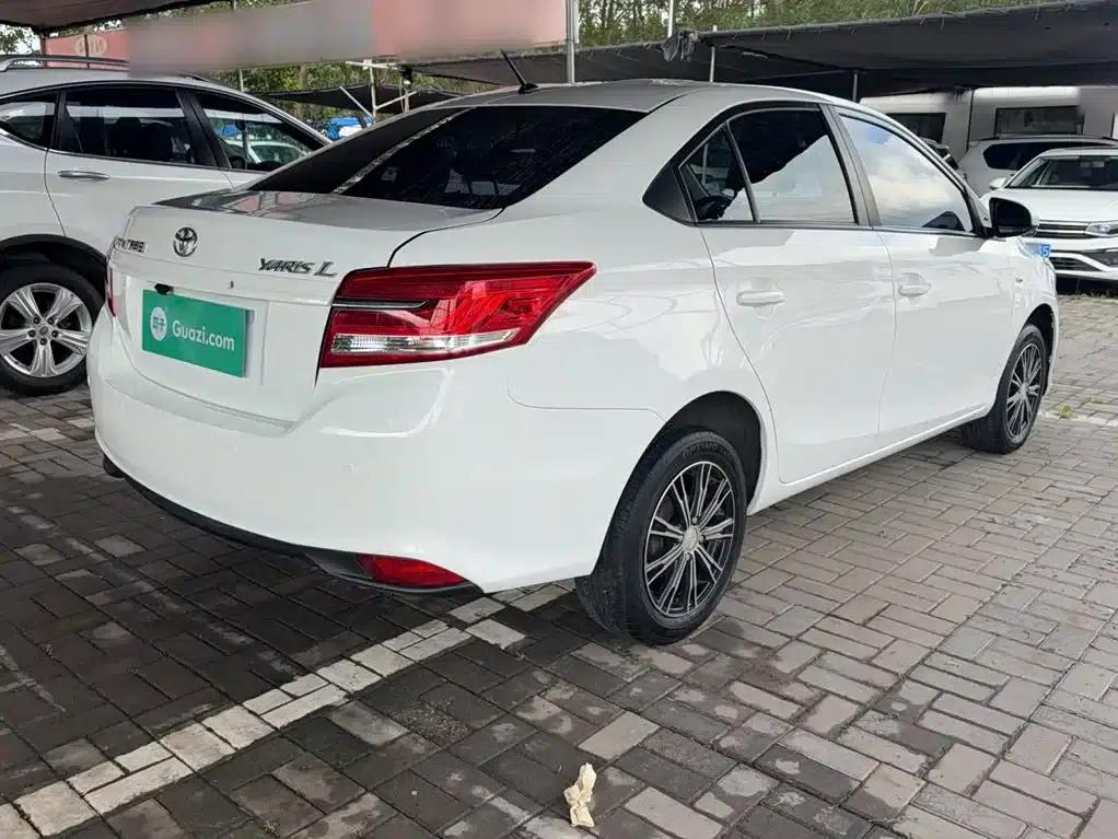YARiS L 2020 1.5L CVT Leading Edition — миниатюра 24