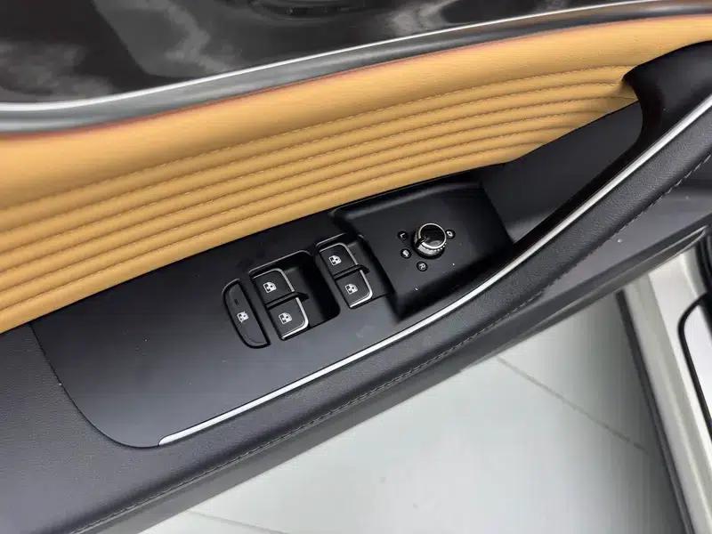 Hongqi HS5 2023 2.0T AWD Flagship Pro Edition — миниатюра 26