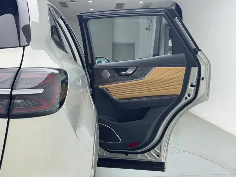 Hongqi HS5 2023 2.0T AWD Flagship Pro Edition — миниатюра 27