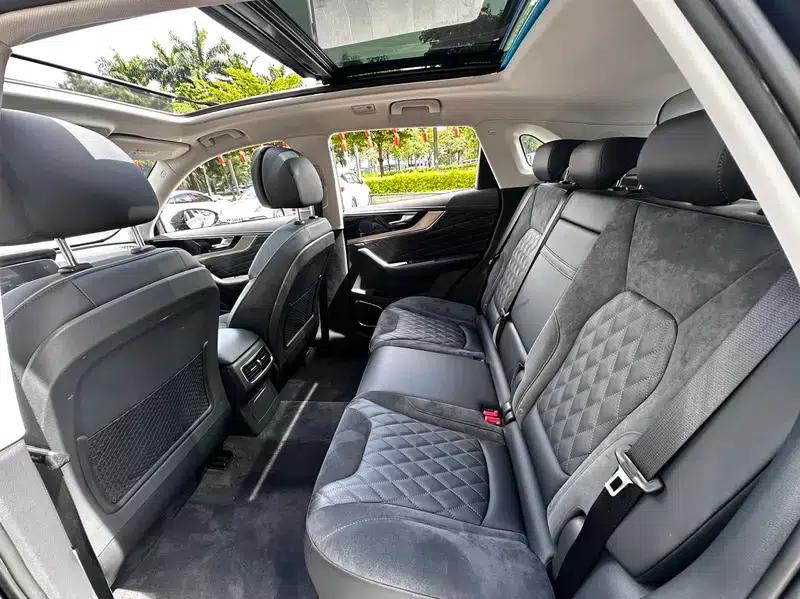 Hongqi HS5 2019 2.0T Intelligent Flagship Edition — миниатюра 13