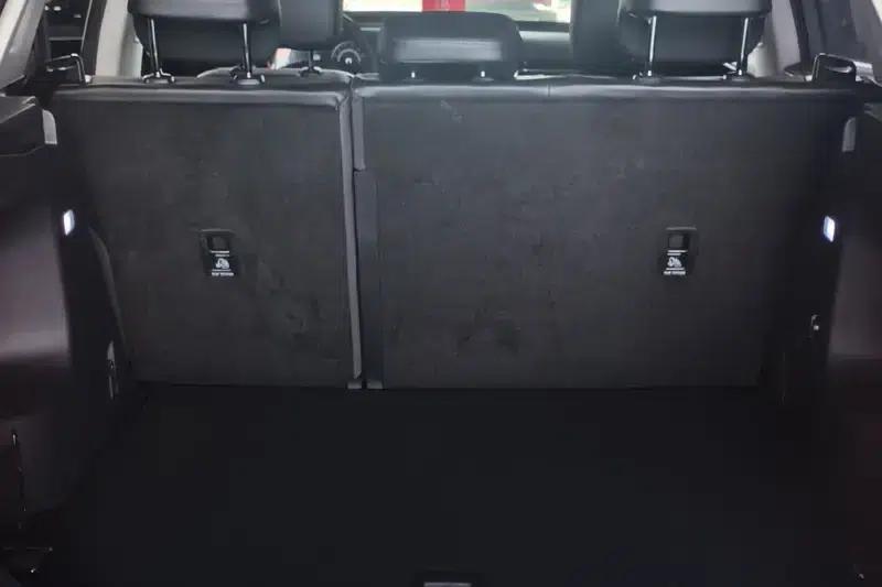 Hongqi HS5 2022 Facelift 2.0T Intelligent Flagship Edition — миниатюра 15