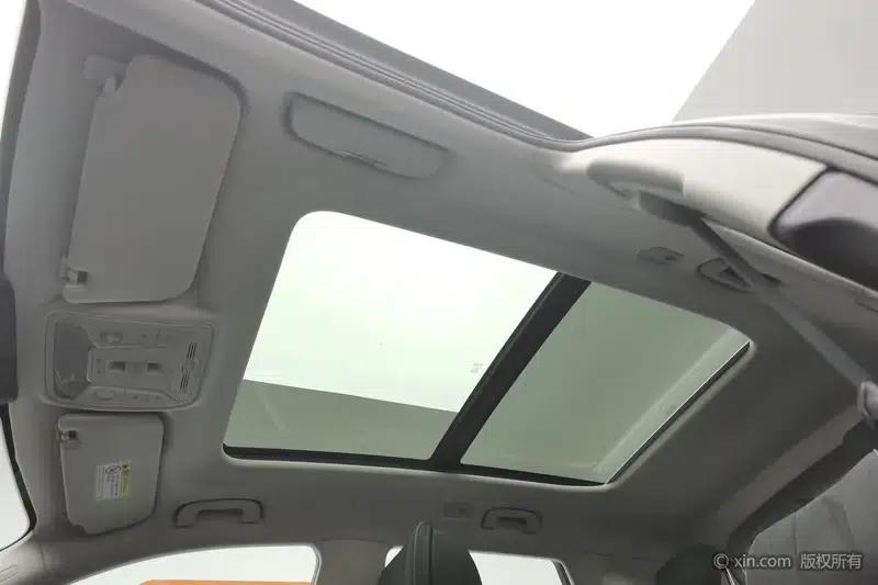 Hongqi HS5 2022 Facelift 2.0T Intelligent Flagship Edition — миниатюра 21