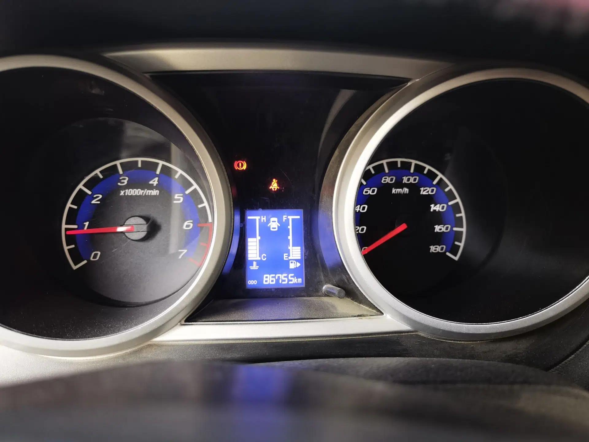 CHANGAN KAICHENG Star 9 2015 Changan Ouno manual 1.5L enclosed cargo van, 2 seats — миниатюра 11