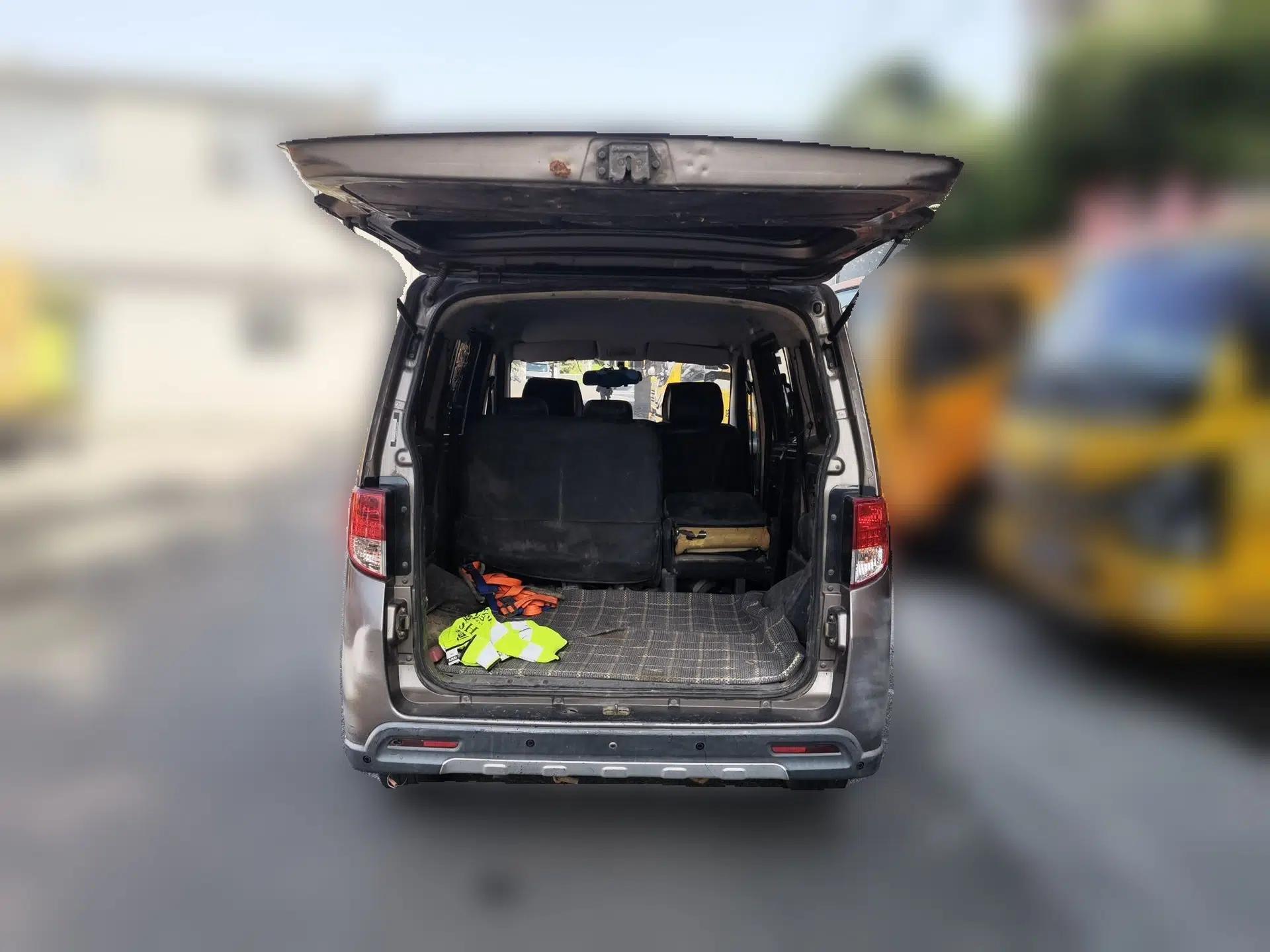 CHANGAN KAICHENG Star 9 2015 Changan Ouno manual 1.5L enclosed cargo van, 2 seats — миниатюра 19