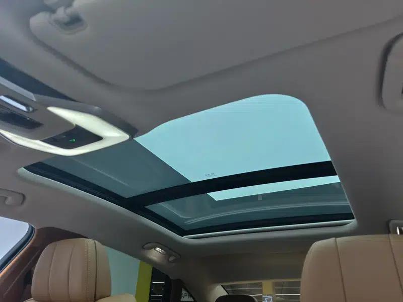 Hongqi H9 2024 2.0T Flagship Luxury Business Edition — миниатюра 19