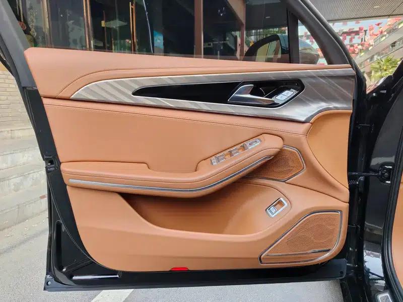 Hongqi H9 2022 2.0T Intelligent Flagship Edition — миниатюра 8