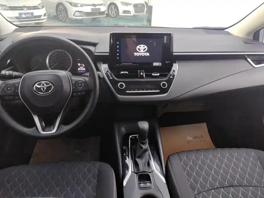 2021 Avalon 2.0L Entry-level Edition — миниатюра 12