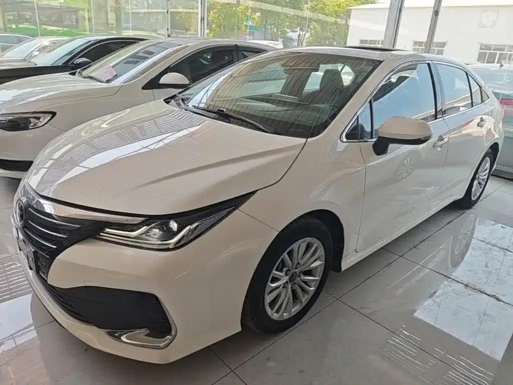 2022 Toyota Avalon 2.0L Elite Edition — миниатюра 2