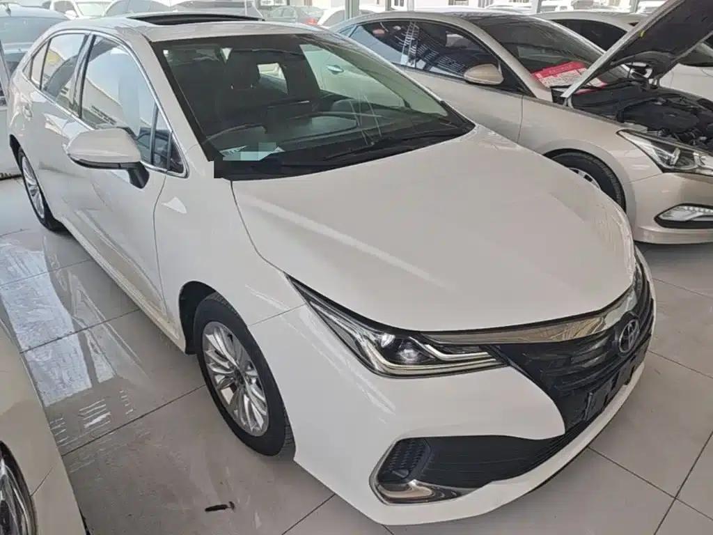2022 Toyota Avalon 2.0L Elite Edition — миниатюра 4
