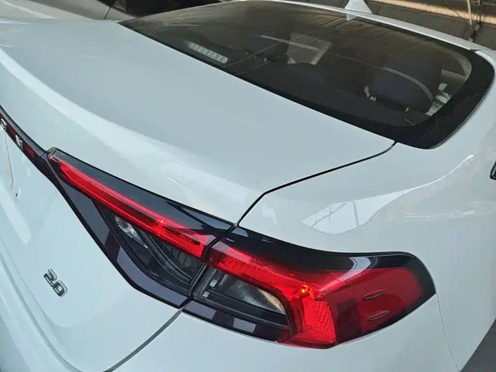 2022 Toyota Avalon 2.0L Elite Edition — миниатюра 8