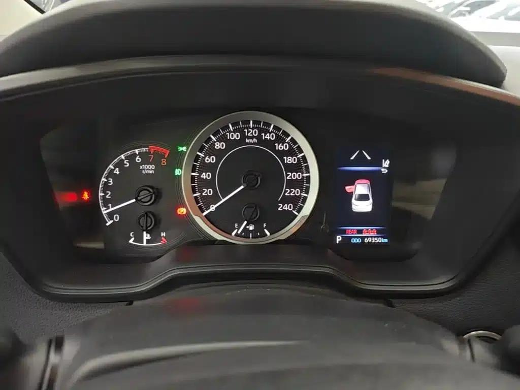 2021 Avalon 2.0L Entry-level Edition — миниатюра 12
