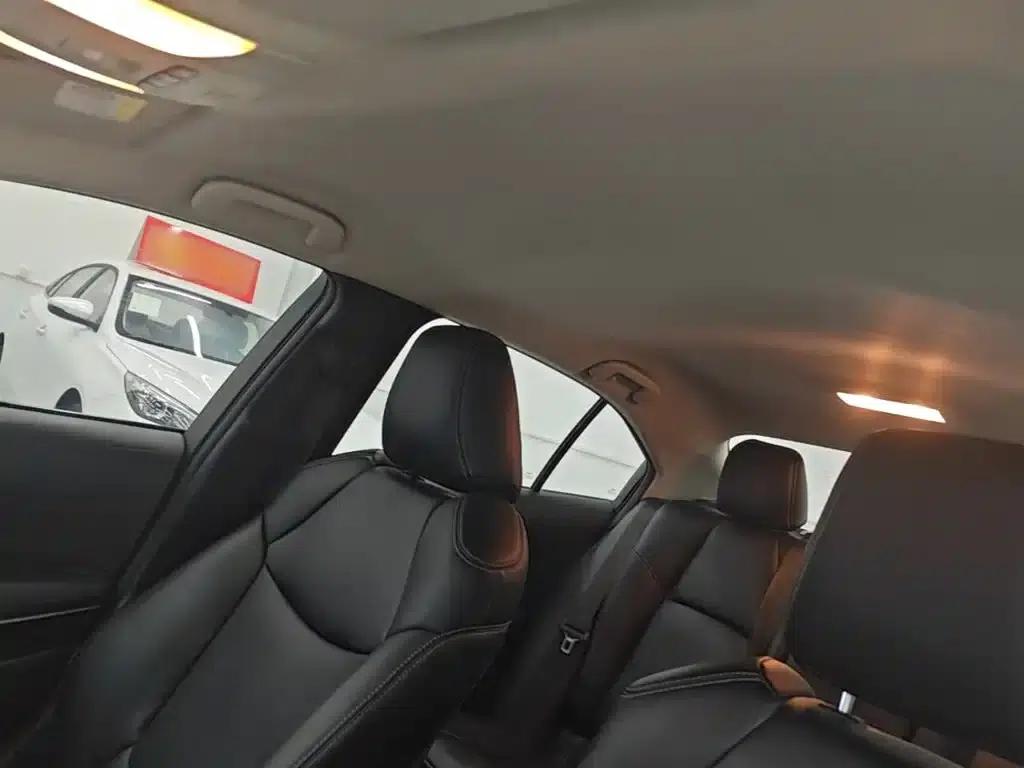 2021 Avalon 2.0L Entry-level Edition — миниатюра 18