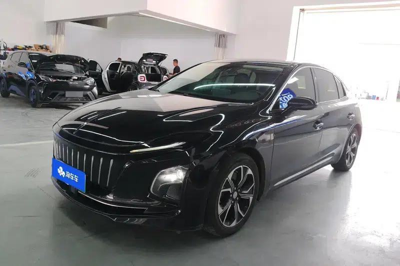 Hongqi E-QM5 2021 Model, Didi-enabled (4-seater) with online charging service. — миниатюра 1