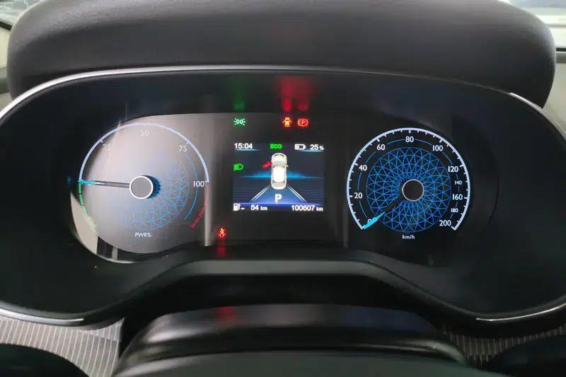 Hongqi E-QM5 2021 Model, Didi-enabled (4-seater) with online charging service. — миниатюра 14
