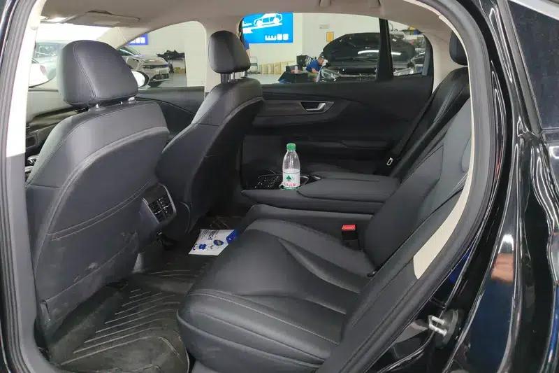 Hongqi E-QM5 2021 Model, Didi-enabled (4-seater) with online charging service. — миниатюра 16