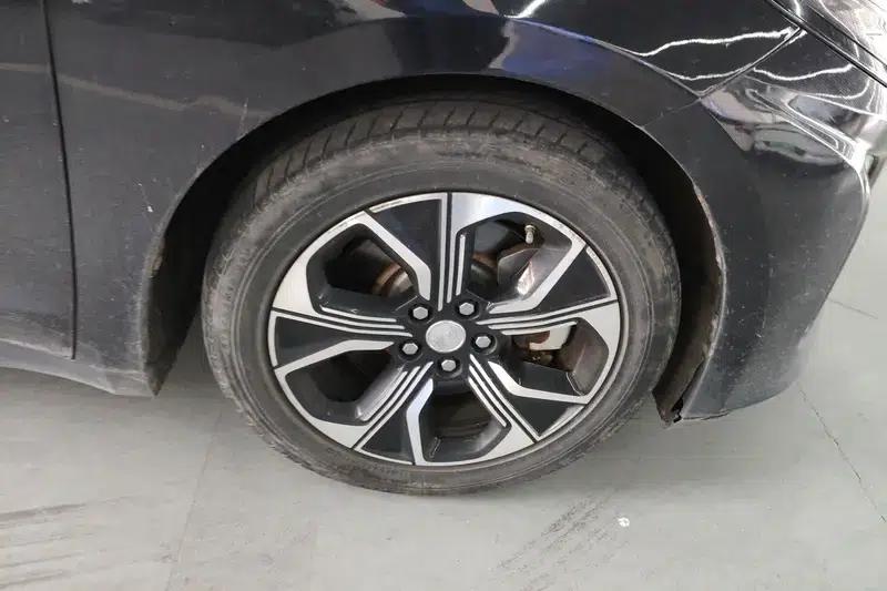 Hongqi E-QM5 2021 Model, Didi-enabled (4-seater) with online charging service. — миниатюра 8