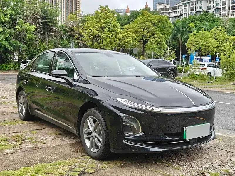 Hongqi E-QM5 2025 610KM PLUS Edition — миниатюра 3