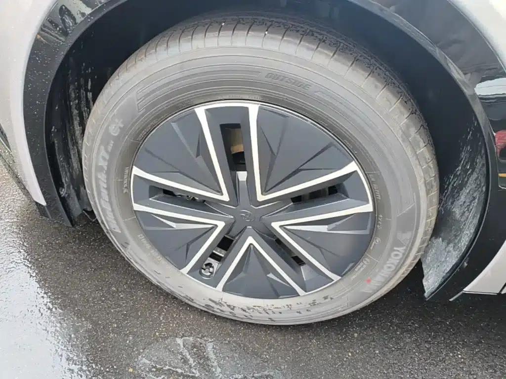 Toyota BZ5 2025 550 JOY — миниатюра 23