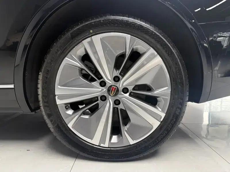 Hongqi E-HS9 2022 Model 690km Flagship Edition (Six Seats) — миниатюра 5