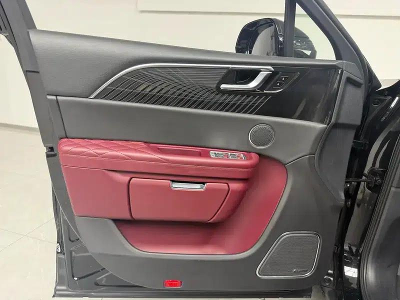 Hongqi E-HS9 2022 Model 690km Flagship Edition (Six Seats) — миниатюра 9