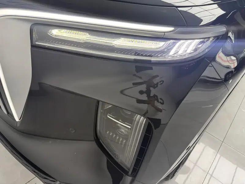 Hongqi E-HS9 2022 Model 690km Flagship Edition (Six Seats) — миниатюра 10