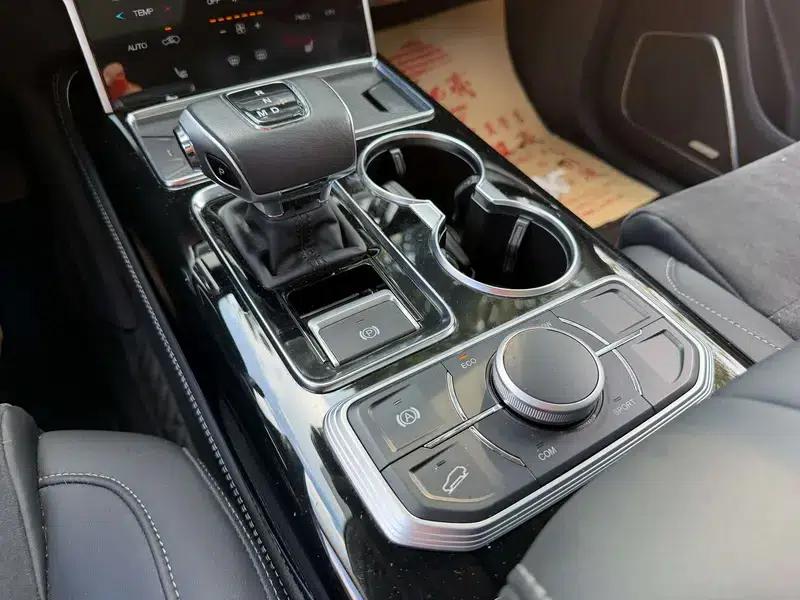 Hongqi HS7 2021 2.0T Automatic Two-Wheel Drive Intelligent Flagship Edition — миниатюра 10