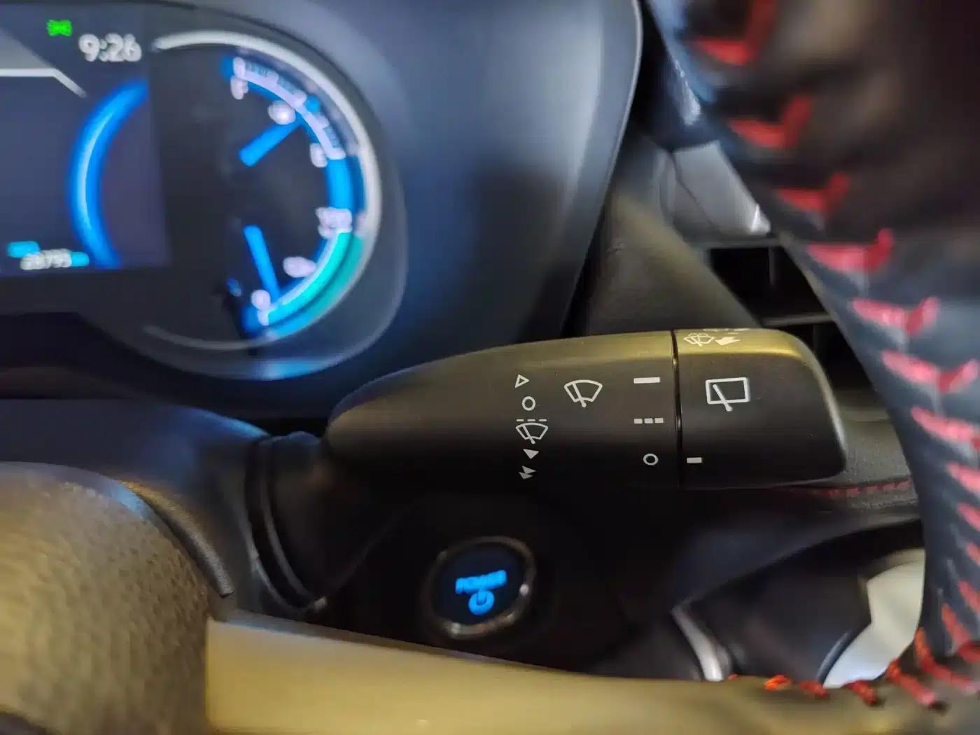 Highlander New Energy 2021 High-Performance Edition 2.5L Two-Wheel Drive Sport Edition — миниатюра 17