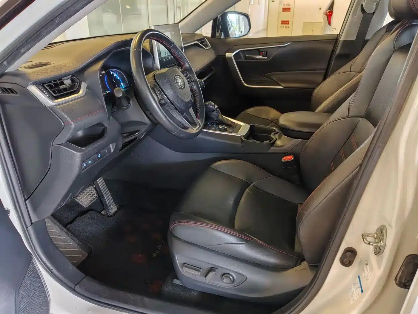 Highlander New Energy 2021 High-Performance Edition 2.5L Two-Wheel Drive Sport Edition — миниатюра 22