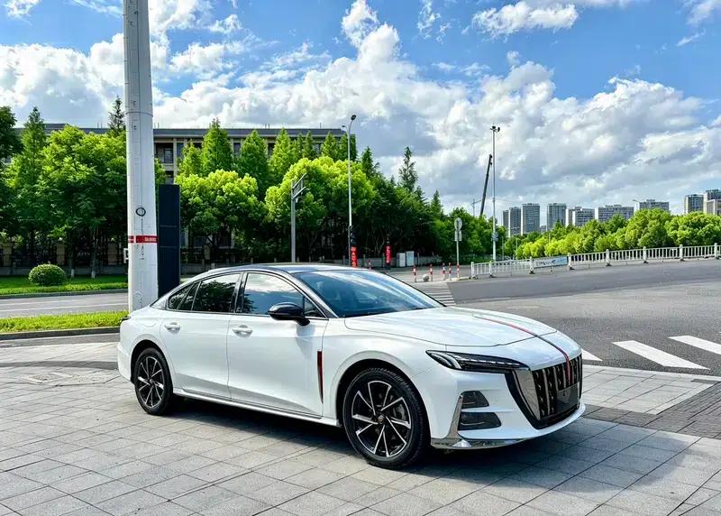 Hongqi H6 2024 2.0T Premium Edition — миниатюра 3