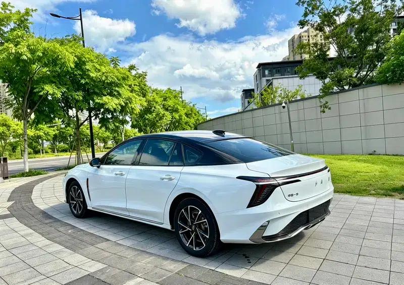 Hongqi H6 2024 2.0T Premium Edition — миниатюра 4