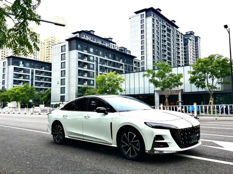 Hongqi H6 2024 2.0T Premium Edition — миниатюра 3