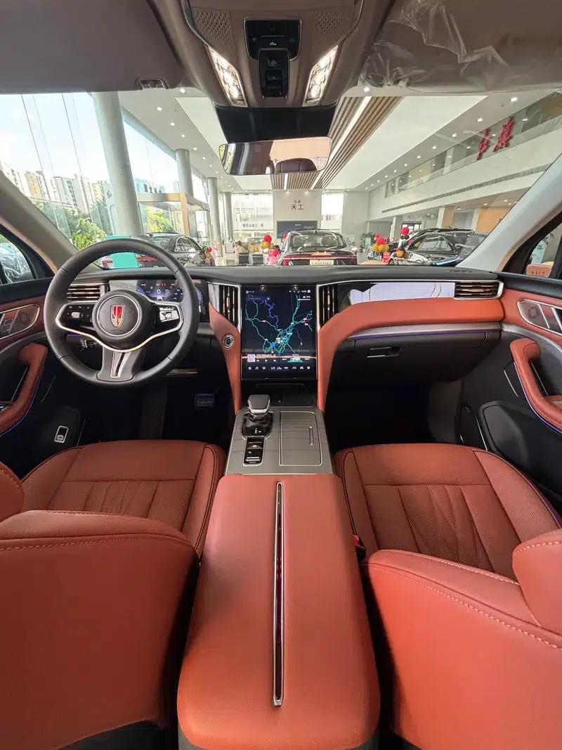 Hongqi HS7 PHEV 2024 2.0T AWD Flagship Edition 7-seater — миниатюра 13