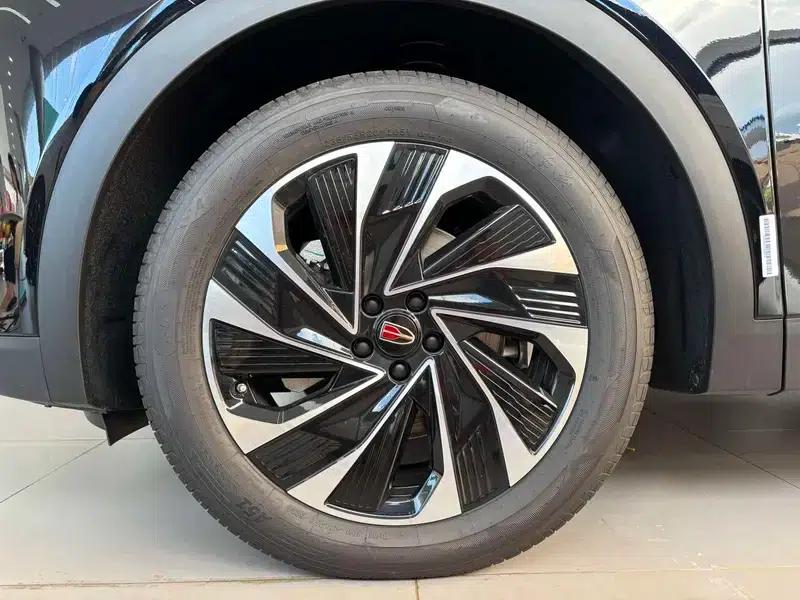 Hongqi HS7 PHEV 2024 2.0T AWD Flagship Edition 7-seater — миниатюра 9