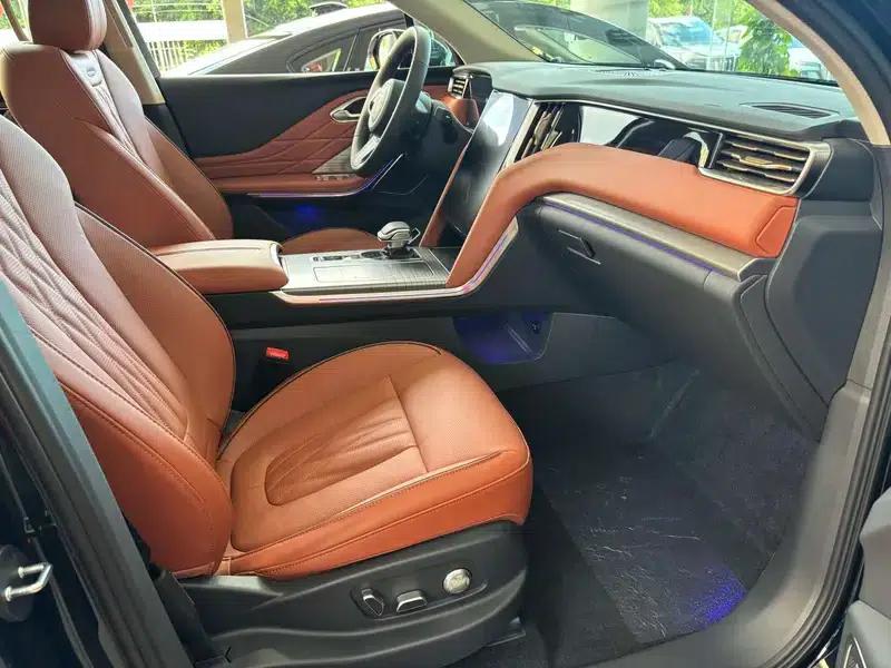 Hongqi HS7 PHEV 2024 2.0T AWD Flagship Edition 7-seater — миниатюра 10